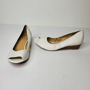 Naturalizer Contrast Leather Wedge Peep Toe Size 6.5 M 1.25" Heel